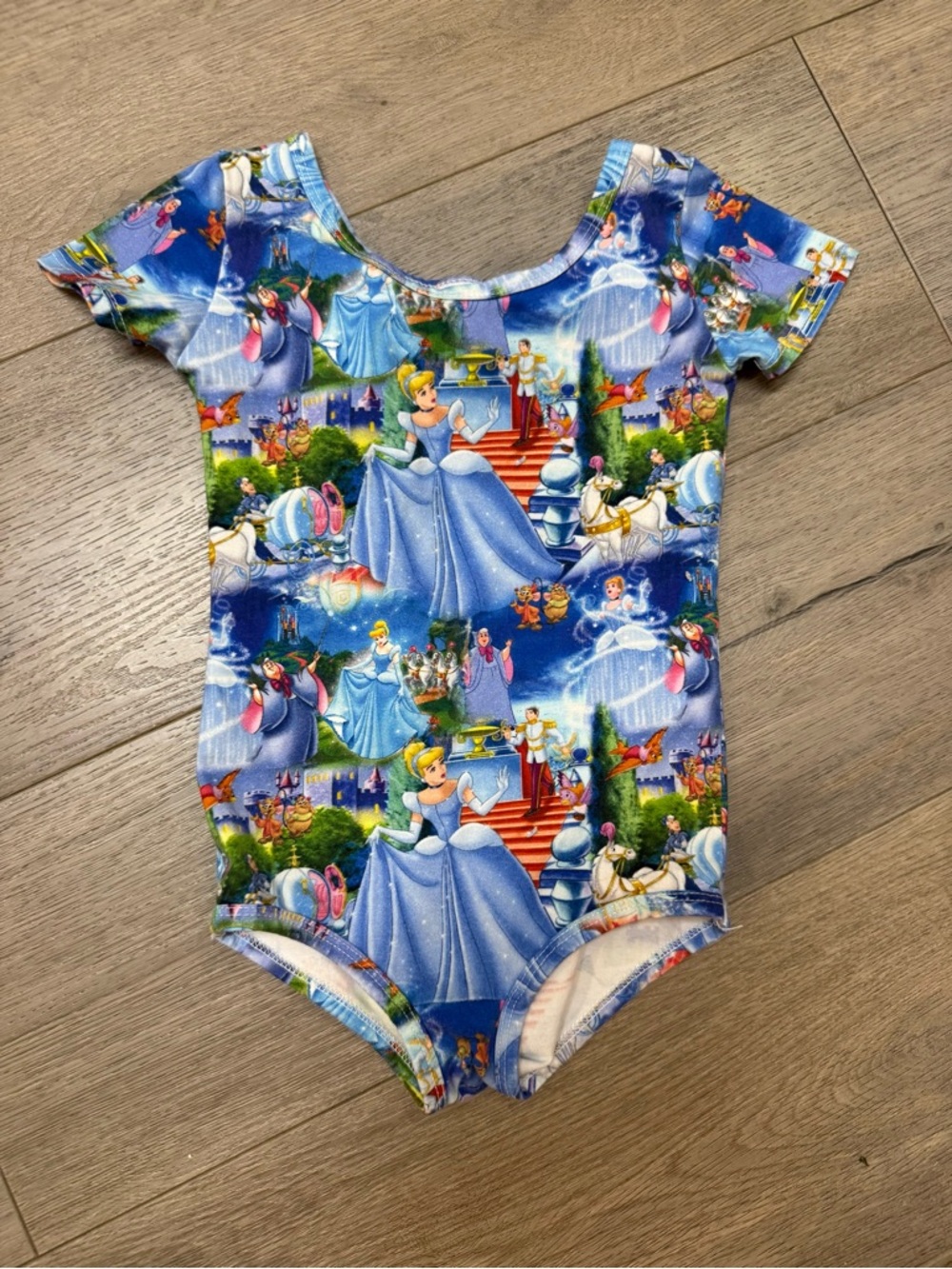 Wild Rich Kids Princess-Print Short Sleeve Bodysuit